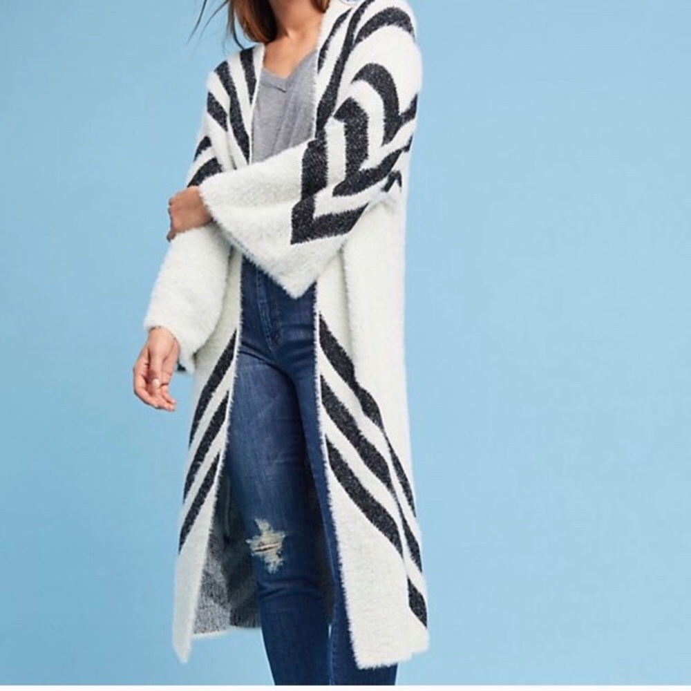 Sleeping on Snow- Kimono-style Sweater